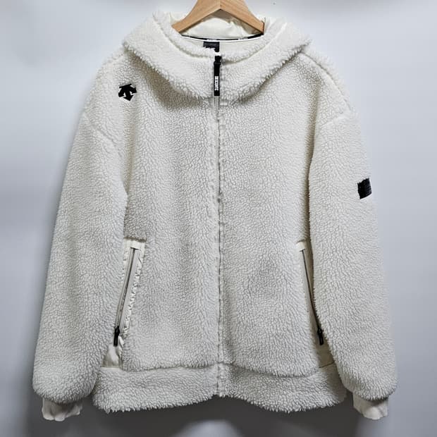 데상트 뽀글이 후리스 후드집업 100