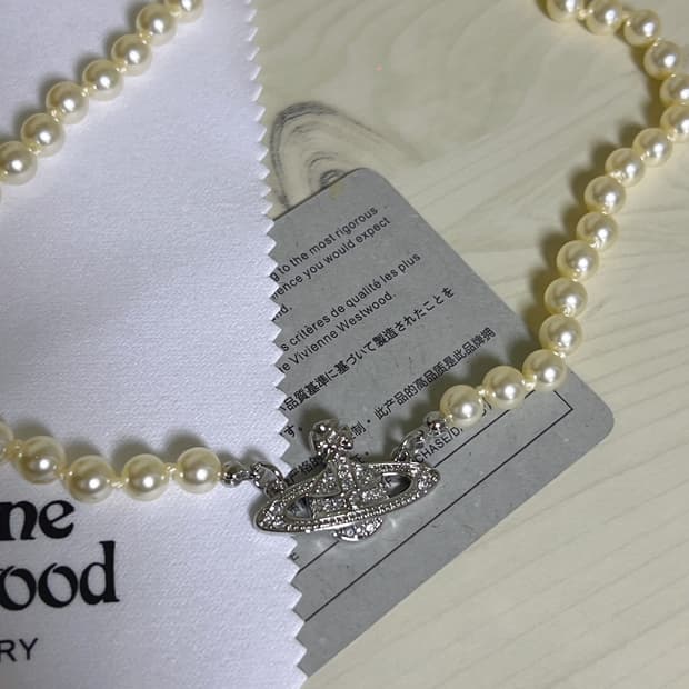 비비안웨스트우드 미니 바스 릴리프 진주 목걸이