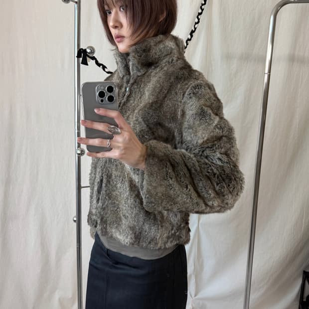 Shell Ray 페이크 퍼 자켓