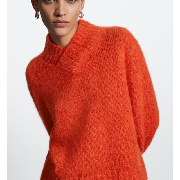 COS 코스 레귤러 핏 알파카 블렌드 스웨터(새상품)