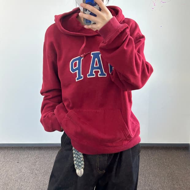 Gap 갭 블루로고 레드 후드티