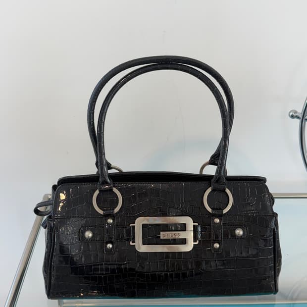 Guess 00’s Shoulder bag