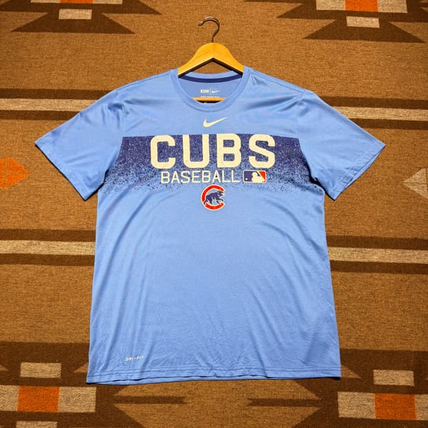  나이키 MLB CUBS 드라이핏 반팔 L