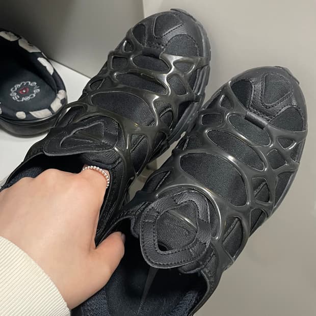 나이키 에어 쿠키니 트리플 블랙 (255)