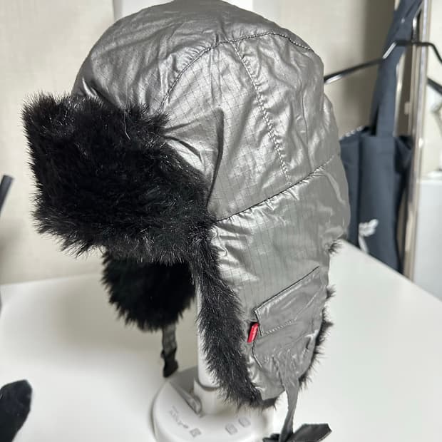 슈프림 테크 트루퍼 실버