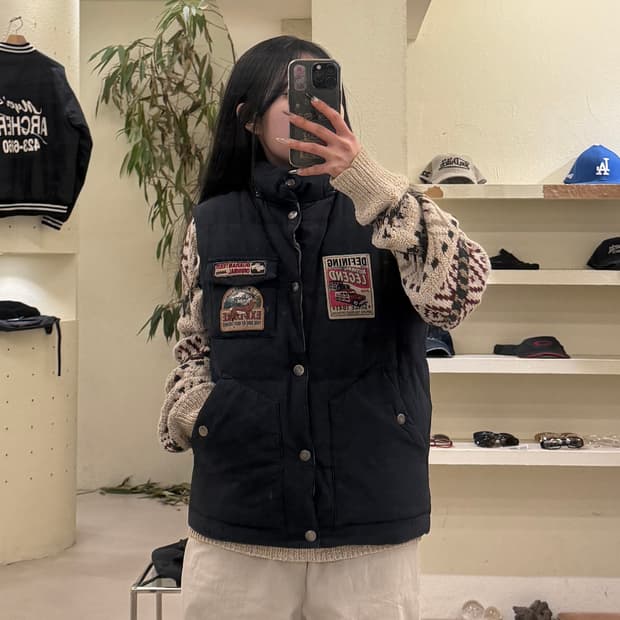 지프 리버시블 패치 덕다운 패딩 베스트 U653