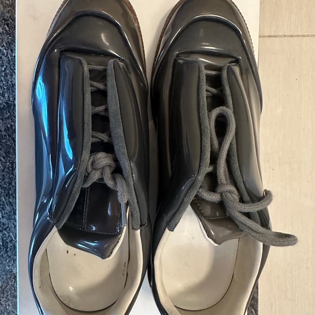 마르지엘라 퓨처 로우 pvc