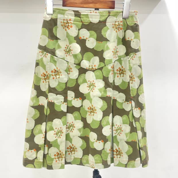 오일릴리 스커트