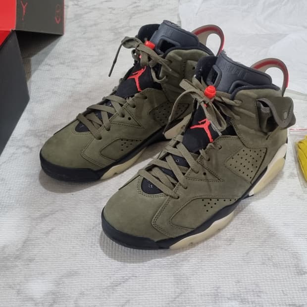 나이키 에어조던 6 트래비스 스캇 올리브 270