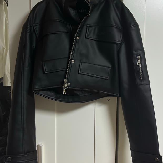 Leey  yeel 자켓