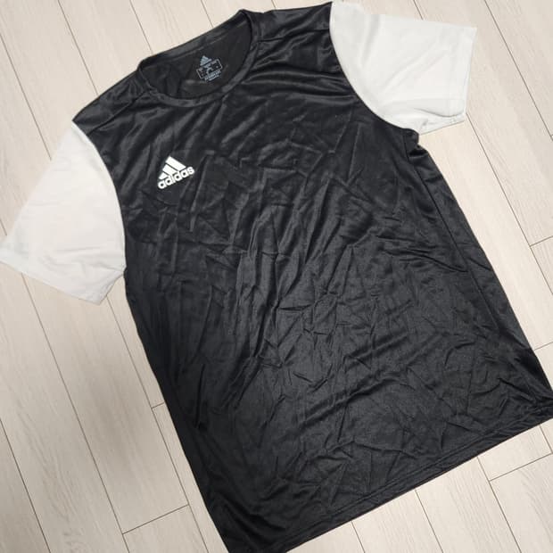 아디다스 에스트로19 JSY 저지 반팔 티셔츠 축구 풋살 반팔티xl

사