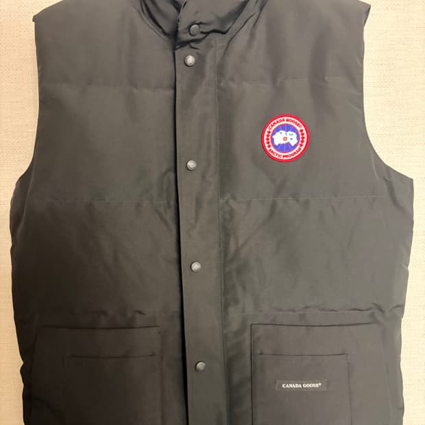 캐나다 구스 패딩조끼