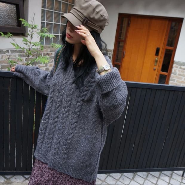 모래하우스 스너그 오버핏 니트 원피스