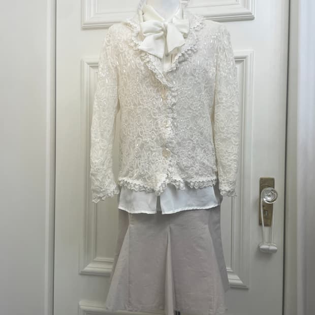ivory lace fairy lovely jacket(size-M~L)