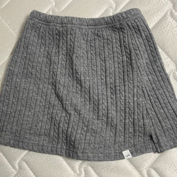 포에브 Cable knit mini skirt shorts_grey