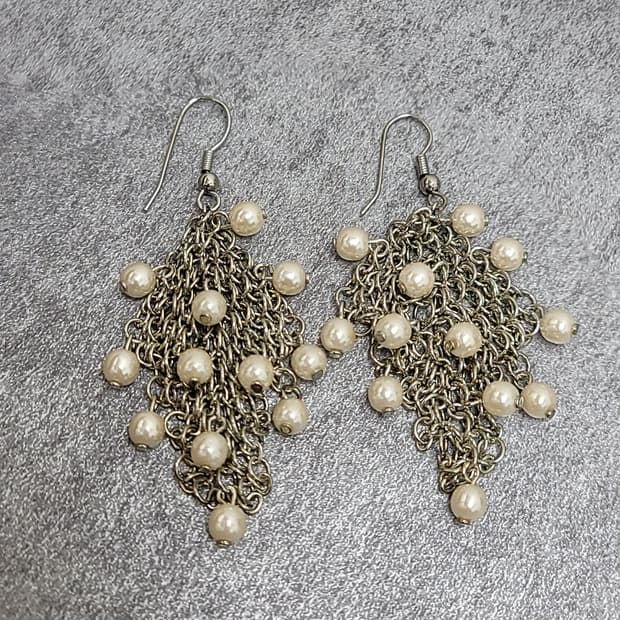 pearl earrings
