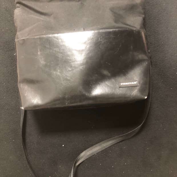 프라이탁 롤린 올블랙 처분