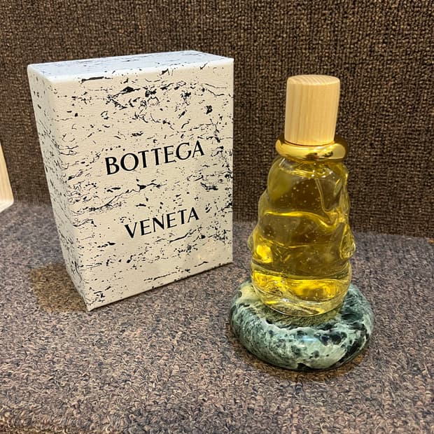 보테가베네타 아쿠아살레