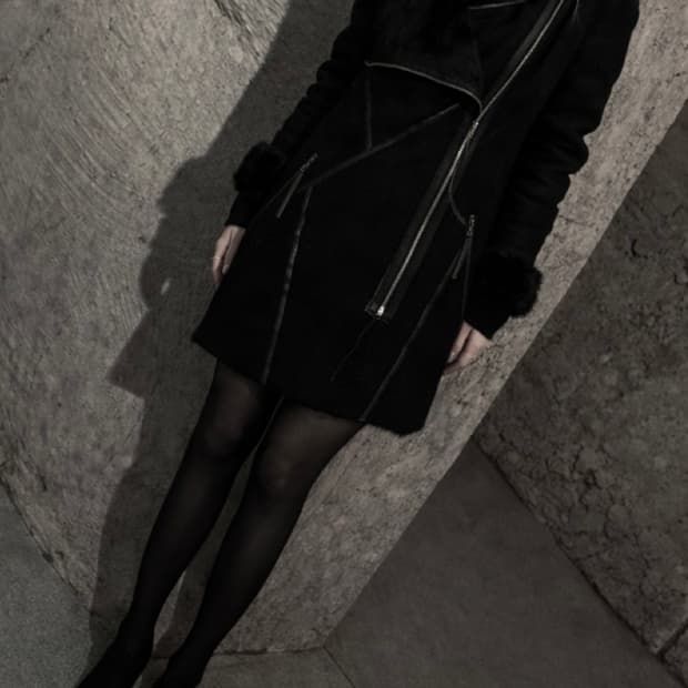 블랙 퍼 트리밍 자켓