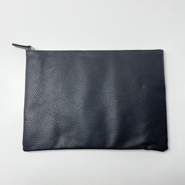 [새상품] BCBG 레더 클러치