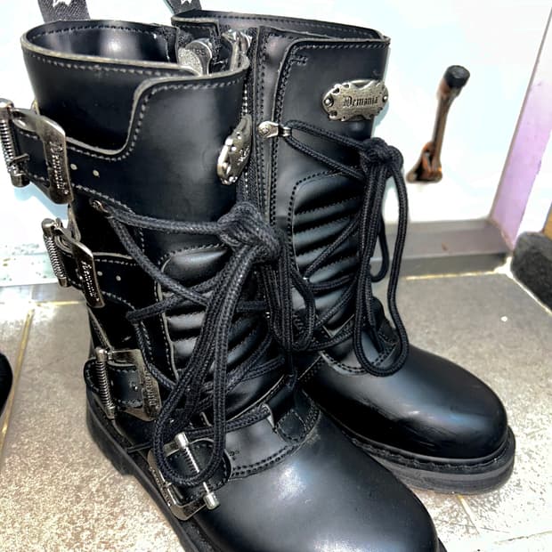 데모니아 부츠 240