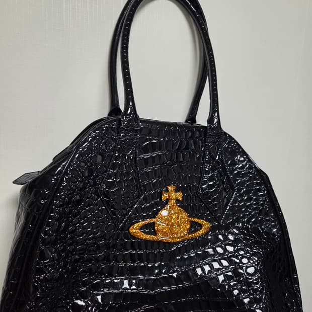 비비안웨스트우드 챈서리 ORB 페이던트 숄더백