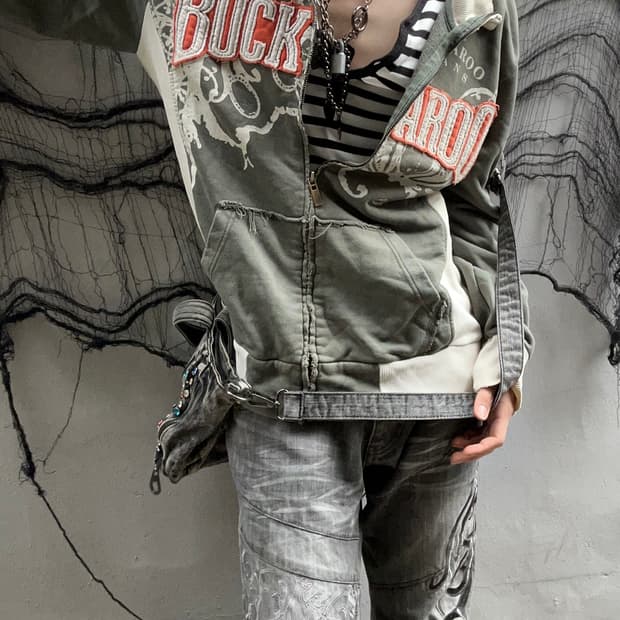 *rare* Jpn 00s 버커루 그런지 디테일 스웻 집업