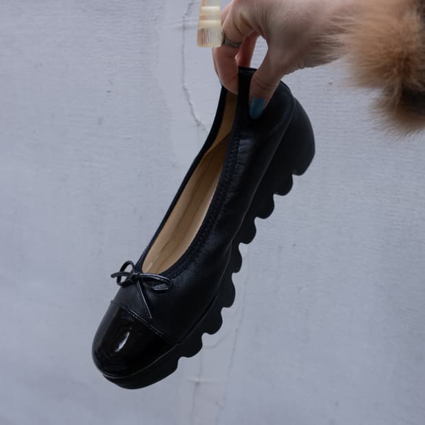 Tokyo girl leather flat shoes