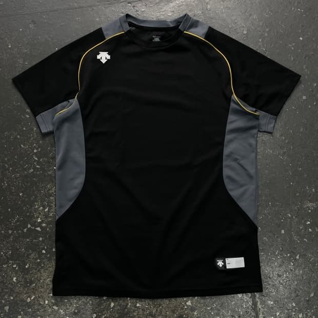 105 데상트 기능티 반팔 