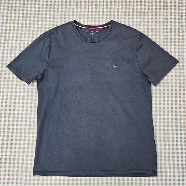 타미힐피거 반팔 면티 남자100
