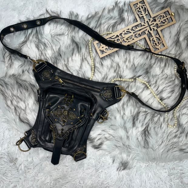V-kei skull cross bag