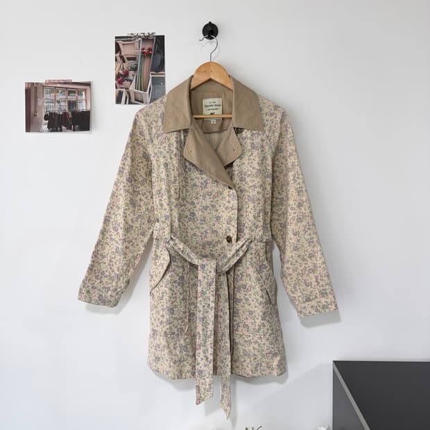 [S] 써스데이아일랜드 플로럴 트렌치코트