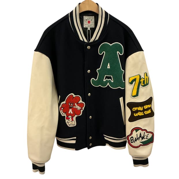 에이카 화이트 7TH 바시티자켓