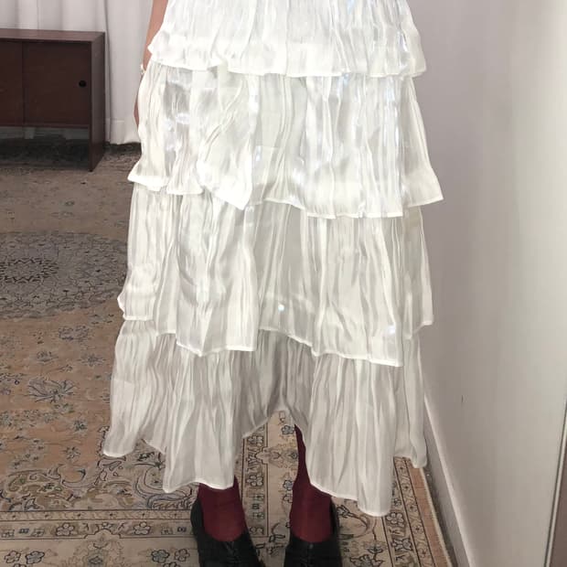 화이트 새틴 캉캉 스커트