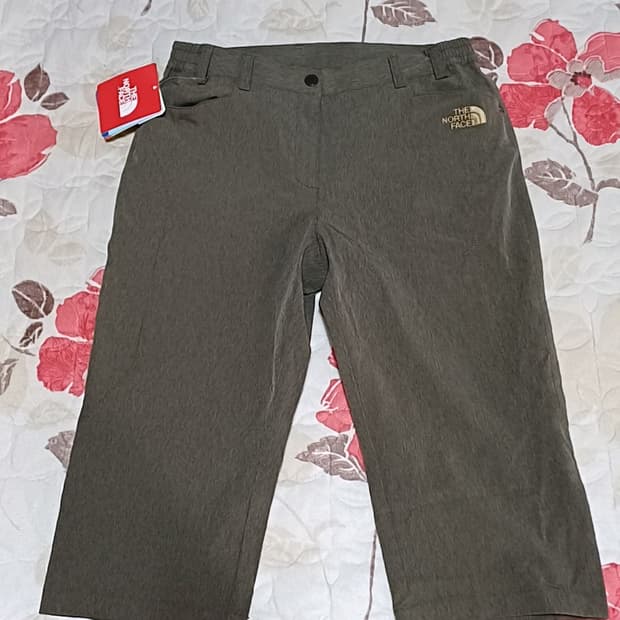 노스페이스 미사용 기능성7부반바지 27인치 기장62