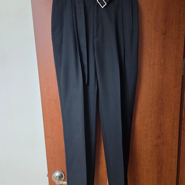 인사일런스 벨티드 투플리츠 울팬츠 블랙 M