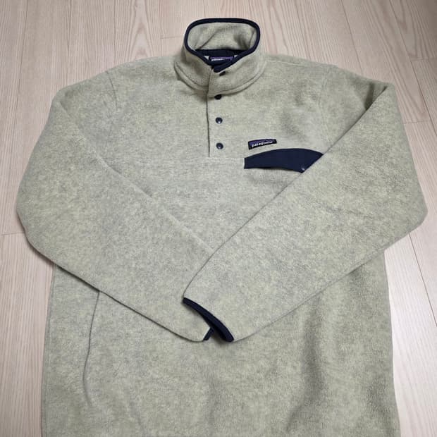 파타고니아 신칠라 라이트웨이트 오트밀 맨 M