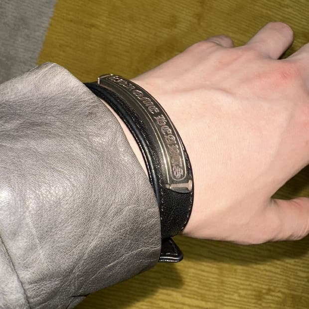 크롬하츠 스크롤라벨 가죽팔찌 청담점 풀셋