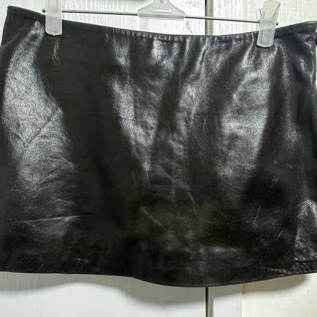 자라 양가죽 미니스커트