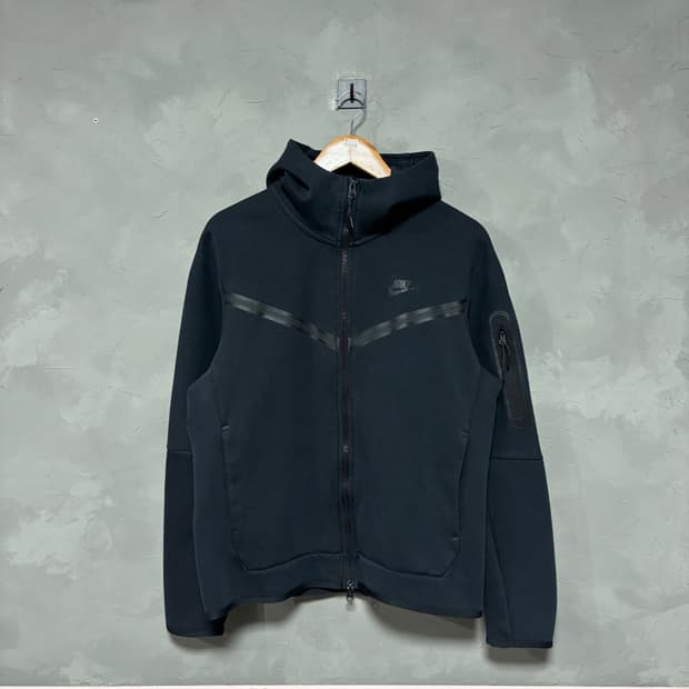 나이키 테크팩 후드집업 검정