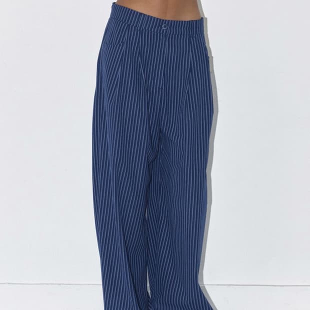 폴리수엠 스트라이프 팬츠