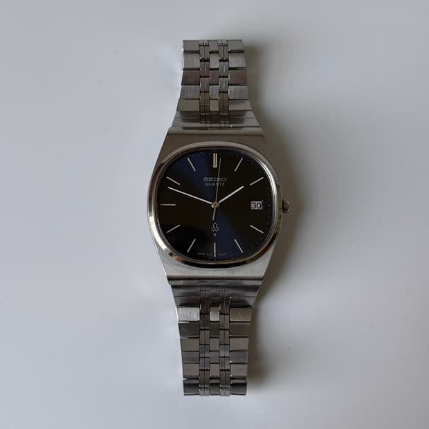 1980s Emblem Navy Dial Square Quartz