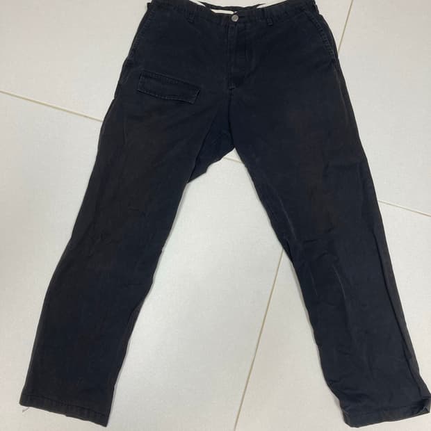 올리브드랩서비스 커뮤터 팬츠 m사이즈입니다