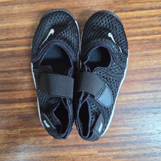 나이키 에어리프트 블랙 160