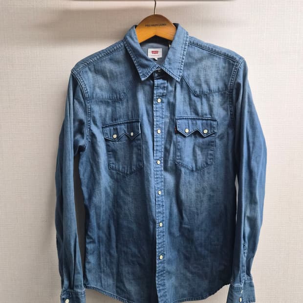 L) 리바이스 데님 웨스턴 셔츠 청남방 팝니다