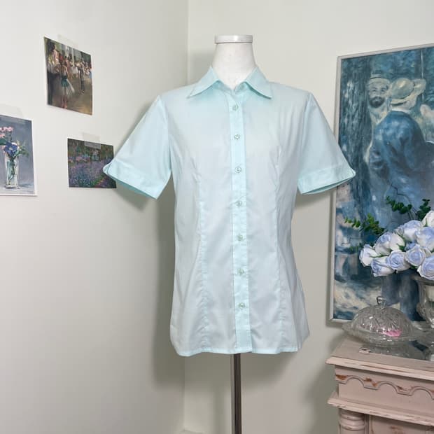mint basic half shirt(size-9)