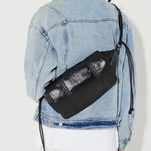 메종미네드 바게트 비건 레더 호보백