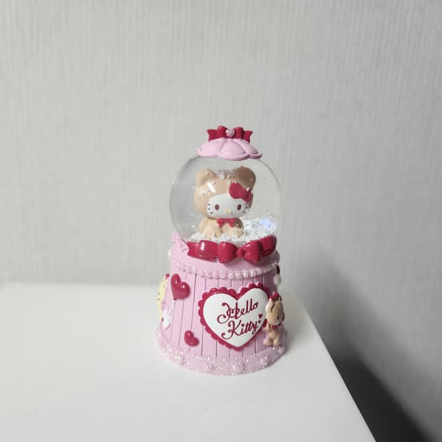 산리오 키티 스노우볼 정품