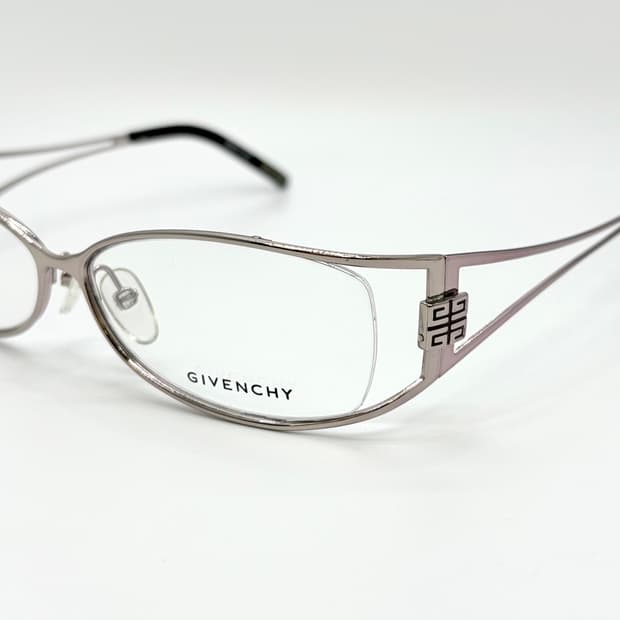 GIVENCHY 지방시 핑크 골드 메탈테