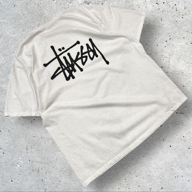 [XL] 스투시 기본 로고 반팔티 화이트 A755